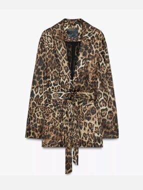 ISO looking for this ZARA blazer size S